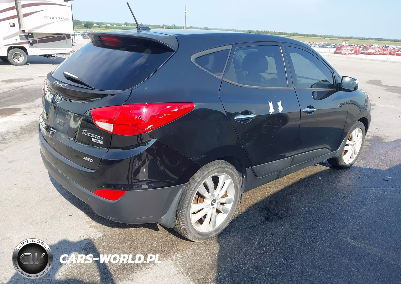 2013 Hyundai Tucson Limited VIN:KM8JUCAC8DU775479 - 4