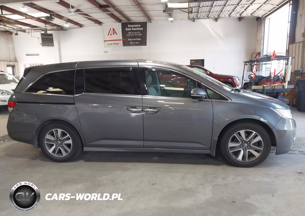 2014 Honda Odyssey Touring-Touring Elite VIN:5FNRL5H91EB136435 - 12