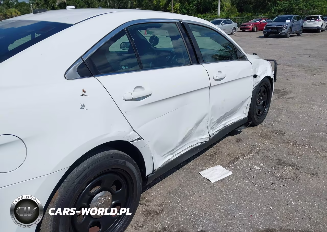 2013 Ford Police Interceptor VIN:1FAHP2L85DG132041 - 6