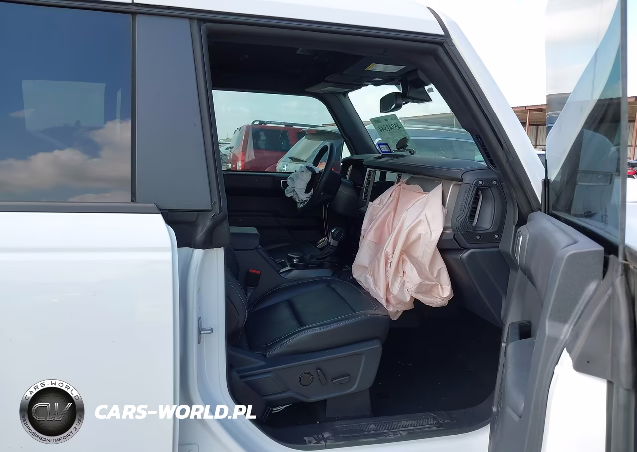 2025 Ford Bronco Outer Banks VIN:1FMDE8BH5SLB06929 - 5