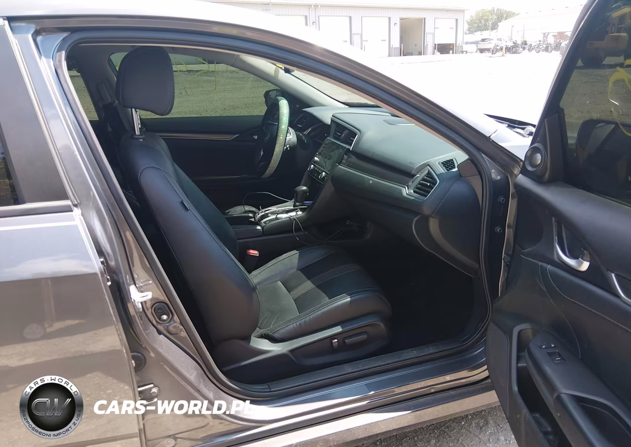 2019 Honda Civic Touring VIN:JHMFC1F94KX005773 - 5