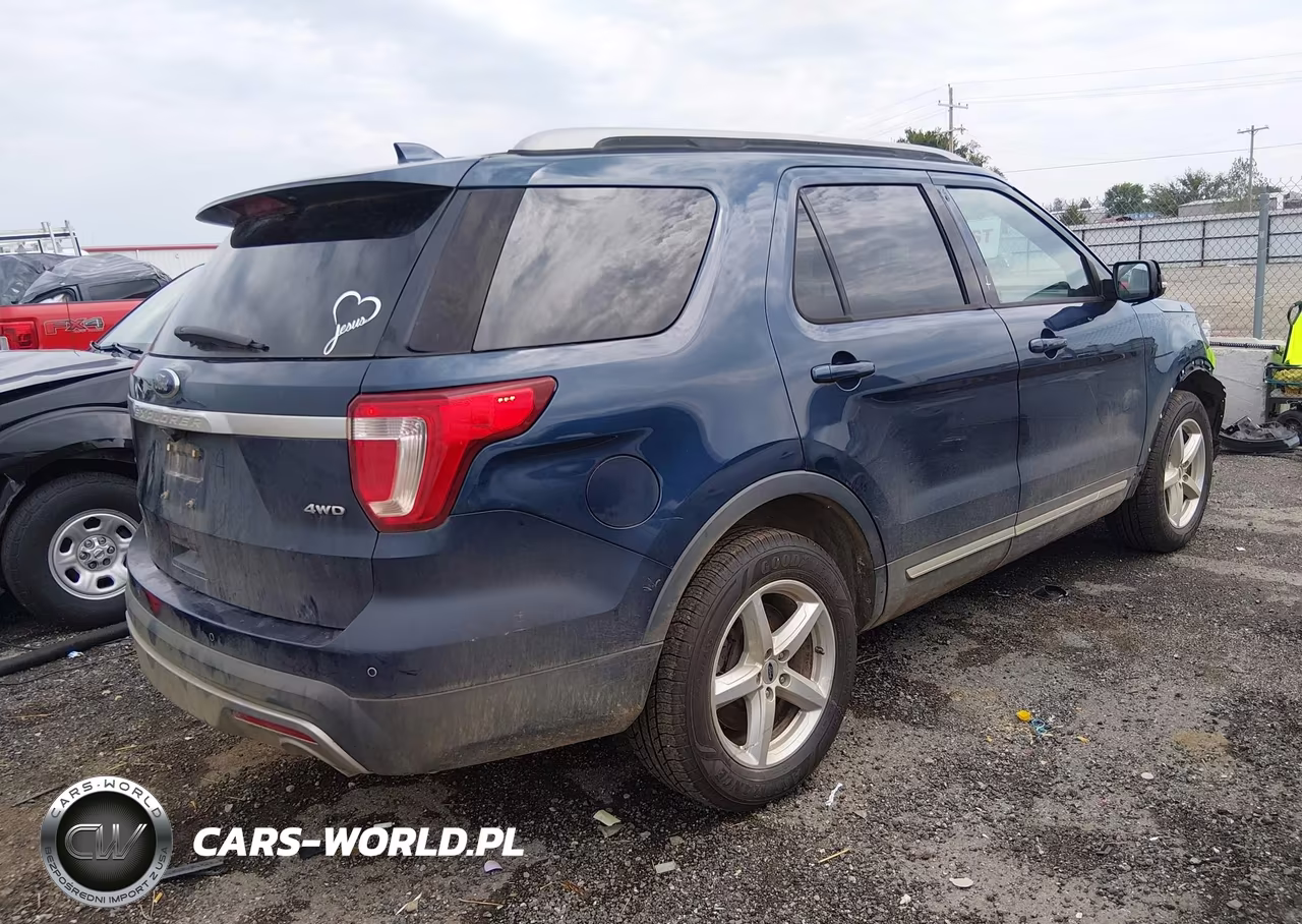 2017 Ford Explorer Xlt VIN:1FM5K8D89HGB91074 - 4