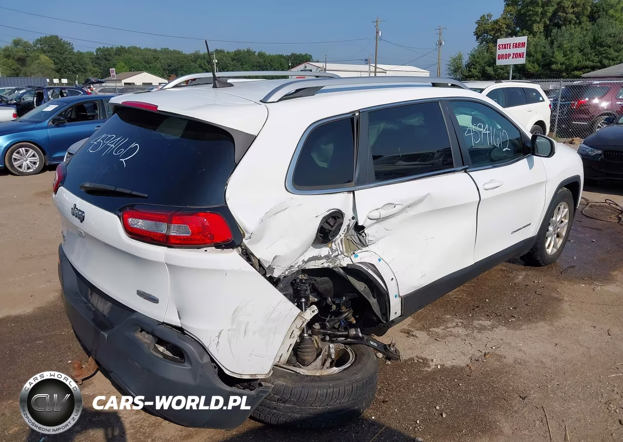 2016 Jeep Cherokee Latitude VIN:1C4PJMCB1GW345481 - 6