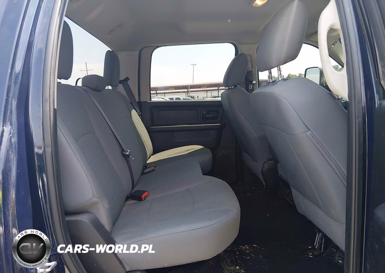 2018 Ram 2500 Tradesman 4X4 6'4 Box VIN:3C6UR5CLXJG336916 - 8