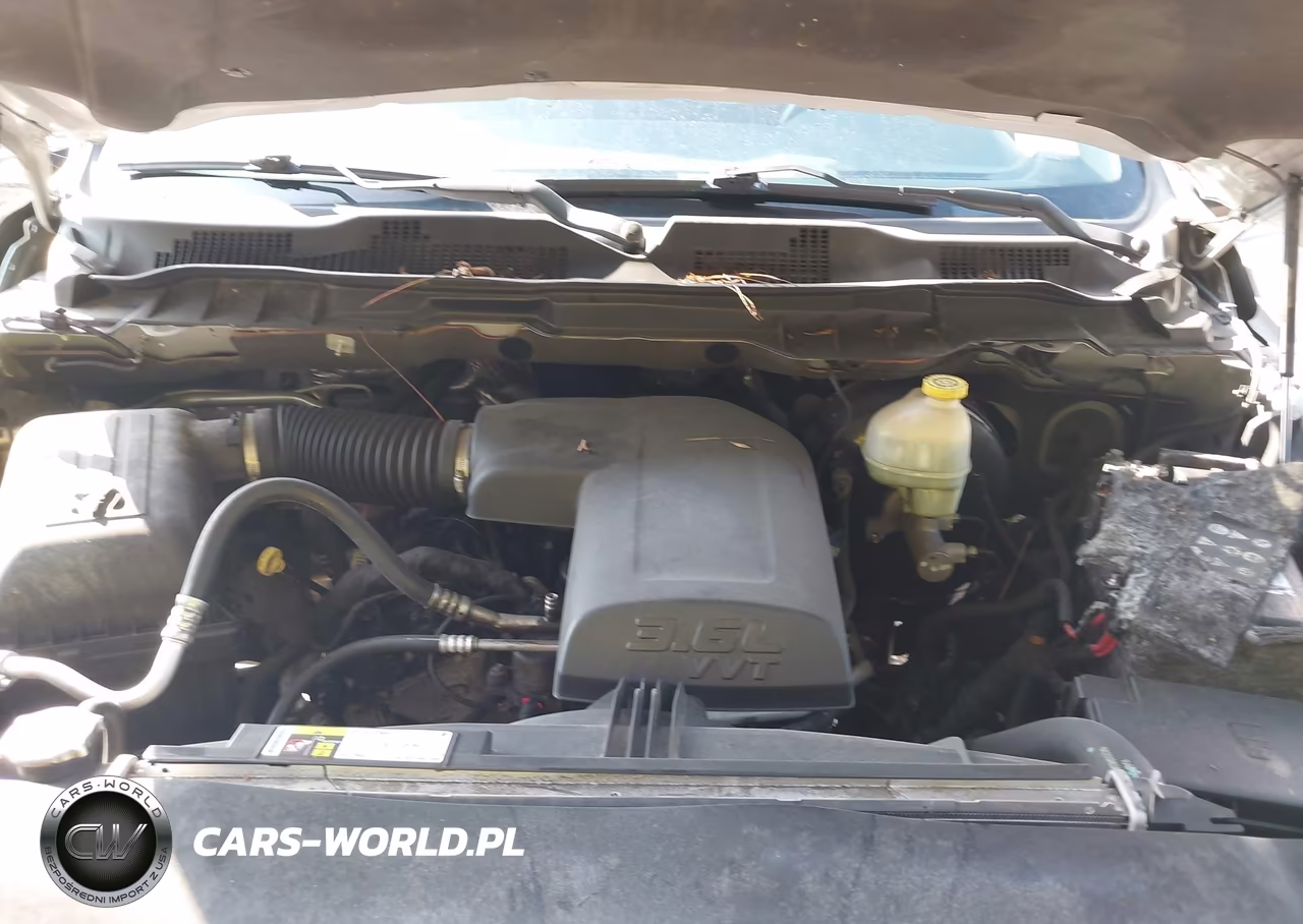 2015 Ram 1500 Big Horn VIN:1C6RR7LG7FS672057 - 10