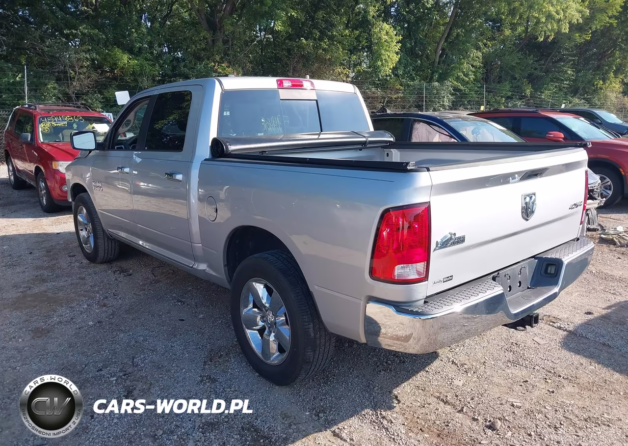 2015 Ram 1500 Big Horn VIN:1C6RR7LG7FS672057 - 3