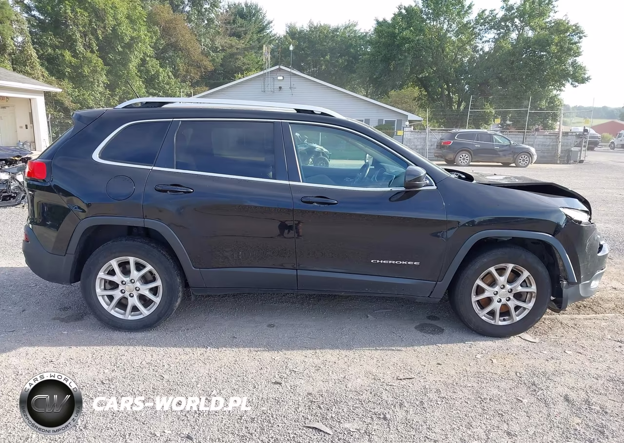 2017 Jeep Cherokee Latitude VIN:1C4PJMCS7HW562583 - 13