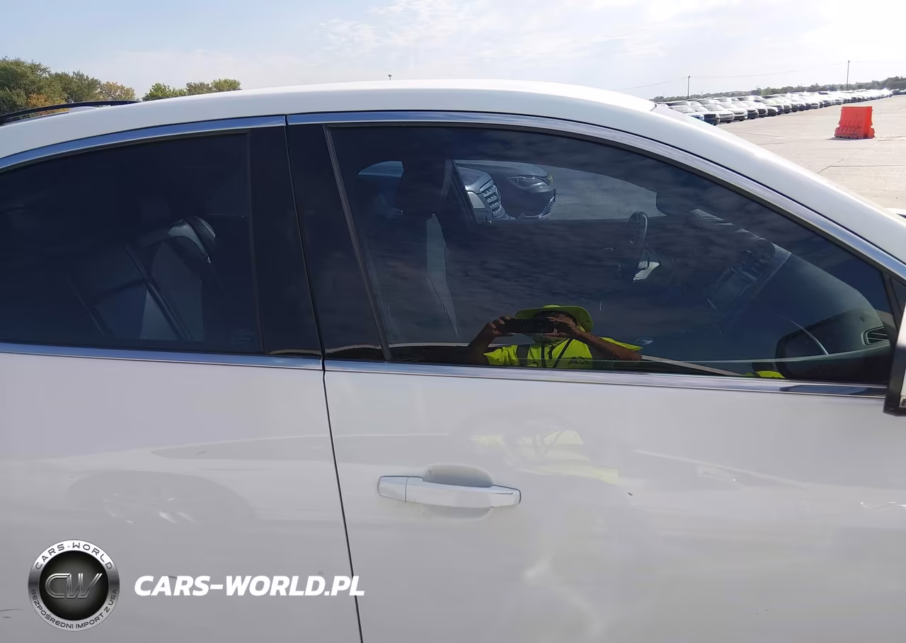 2013 Chevrolet Malibu 2Lt VIN:1G11E5SA6DF320766 - 13