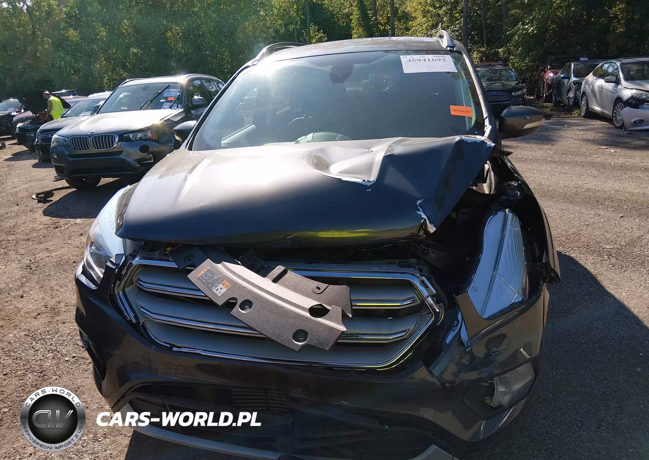 2018 Ford Escape Titanium VIN:1FMCU0J95JUB82556 - 12
