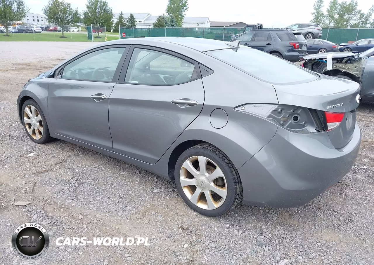 2013 Hyundai Elantra Limited VIN:5NPDH4AE7DH272145 - 3