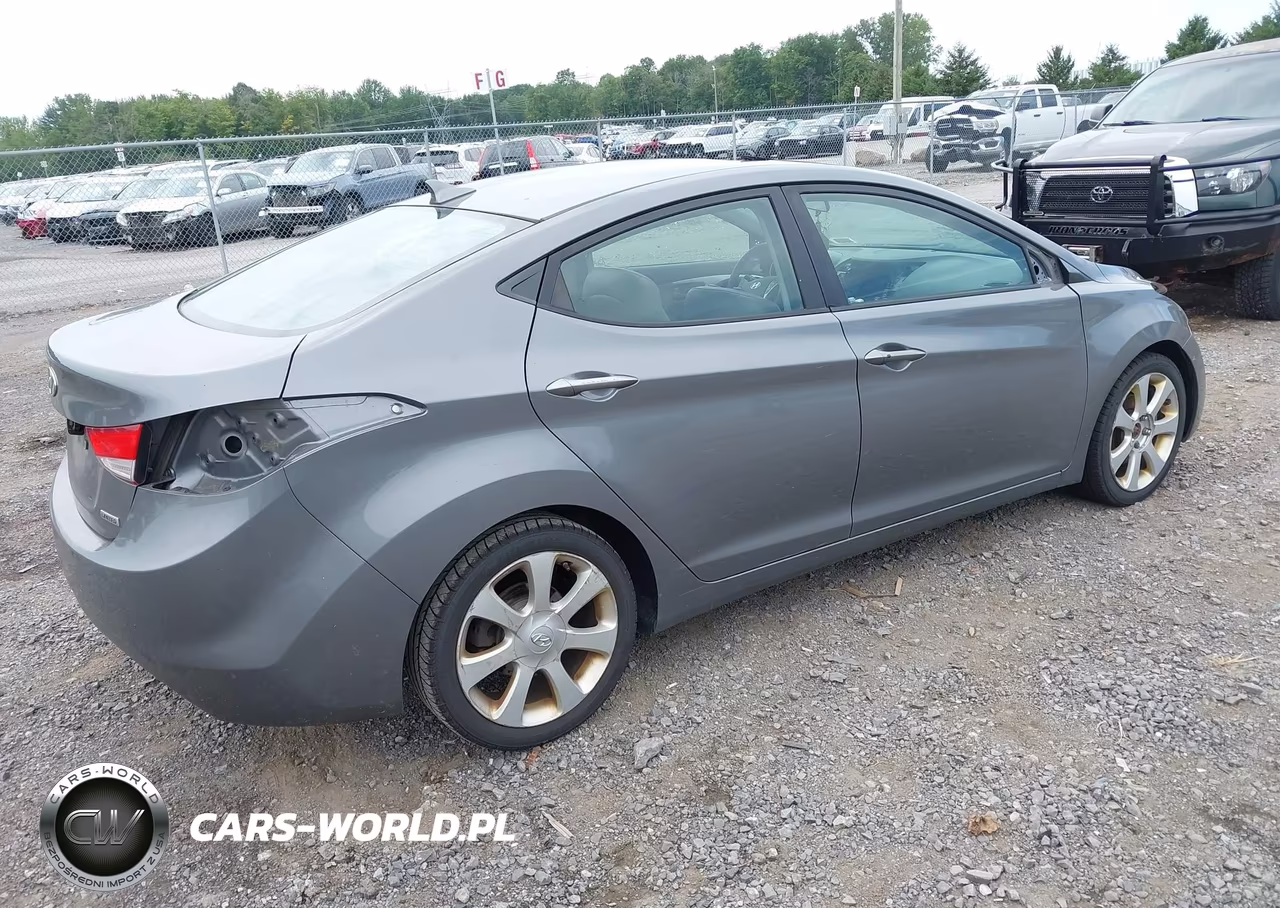 2013 Hyundai Elantra Limited VIN:5NPDH4AE7DH272145 - 4