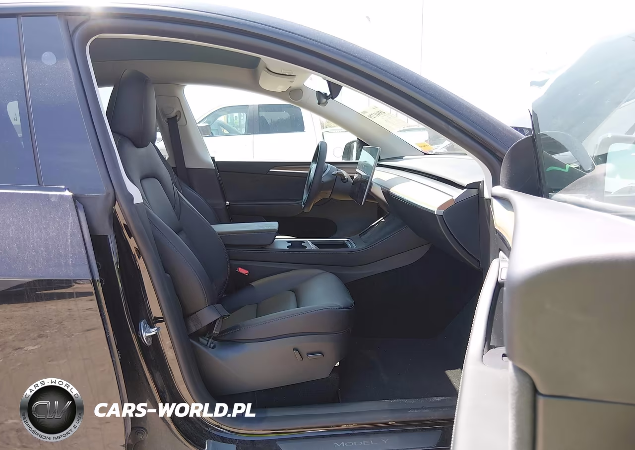 2024 Tesla Model Y Long Range Dual Motor All-Wheel Drive VIN:7SAYGAEE9RF090680 - 5