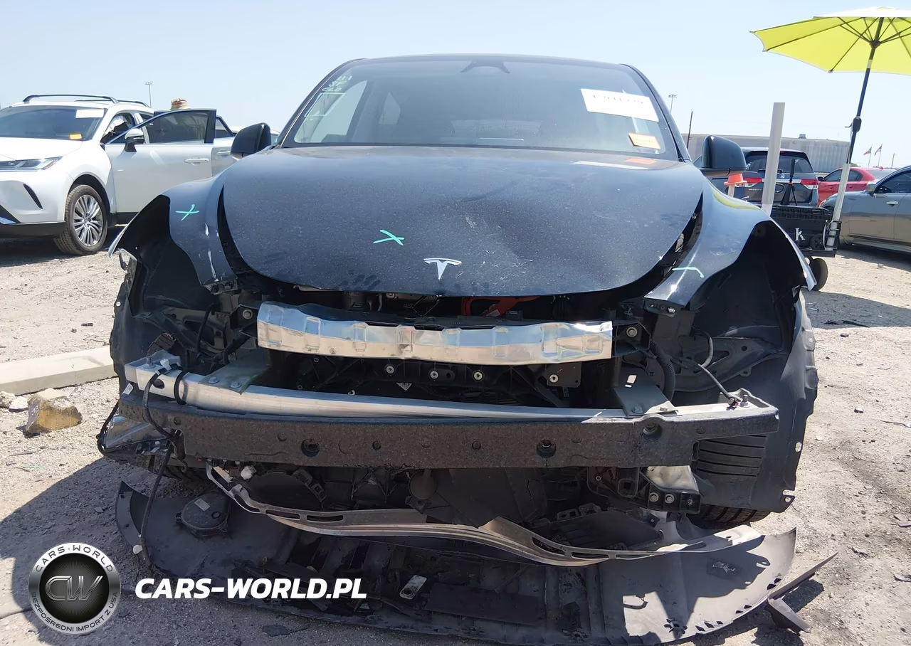 2024 Tesla Model Y Long Range Dual Motor All-Wheel Drive VIN:7SAYGAEE9RF090680 - 6