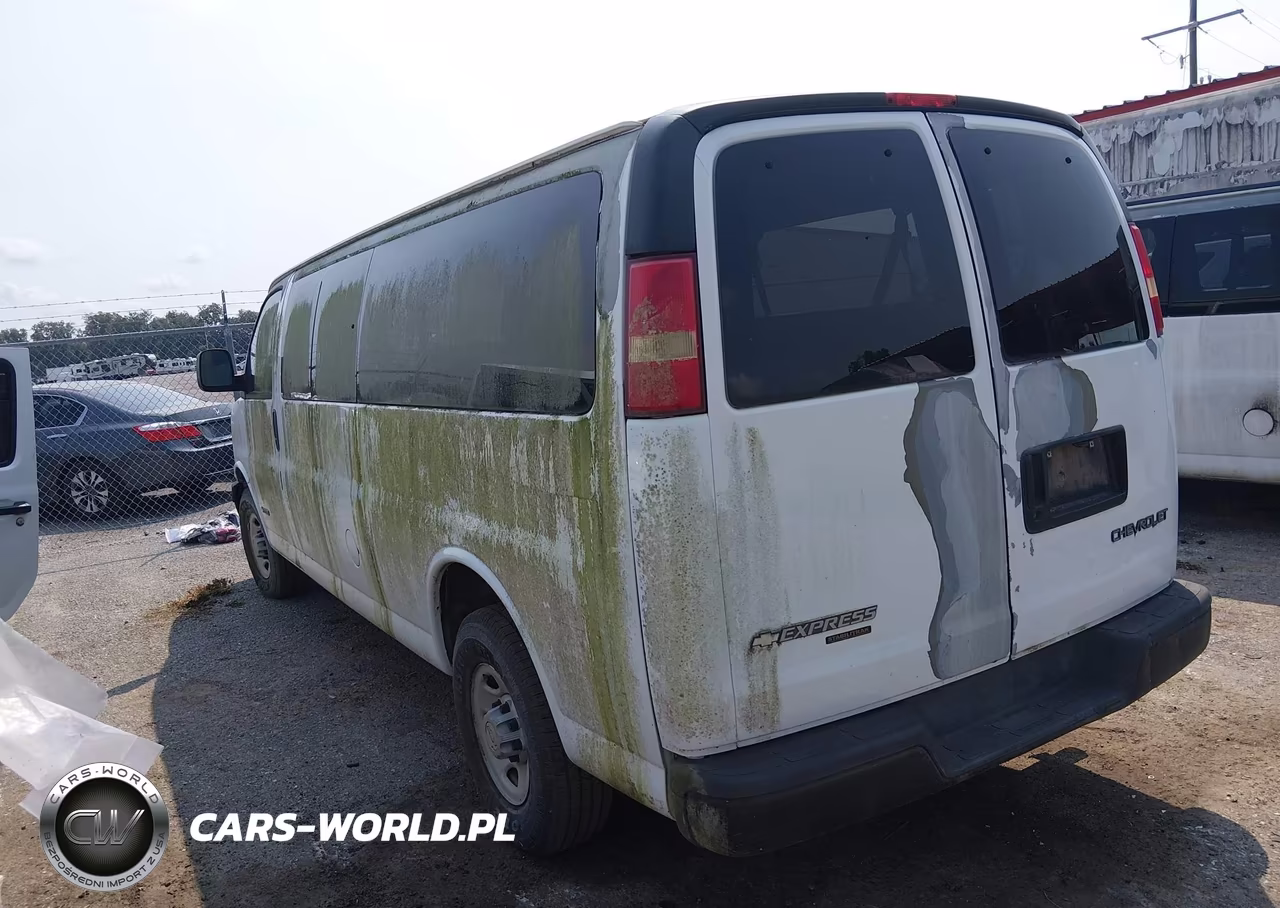 2005 Chevrolet Express Passenger VIN:1GAHG39U851263675 - 3