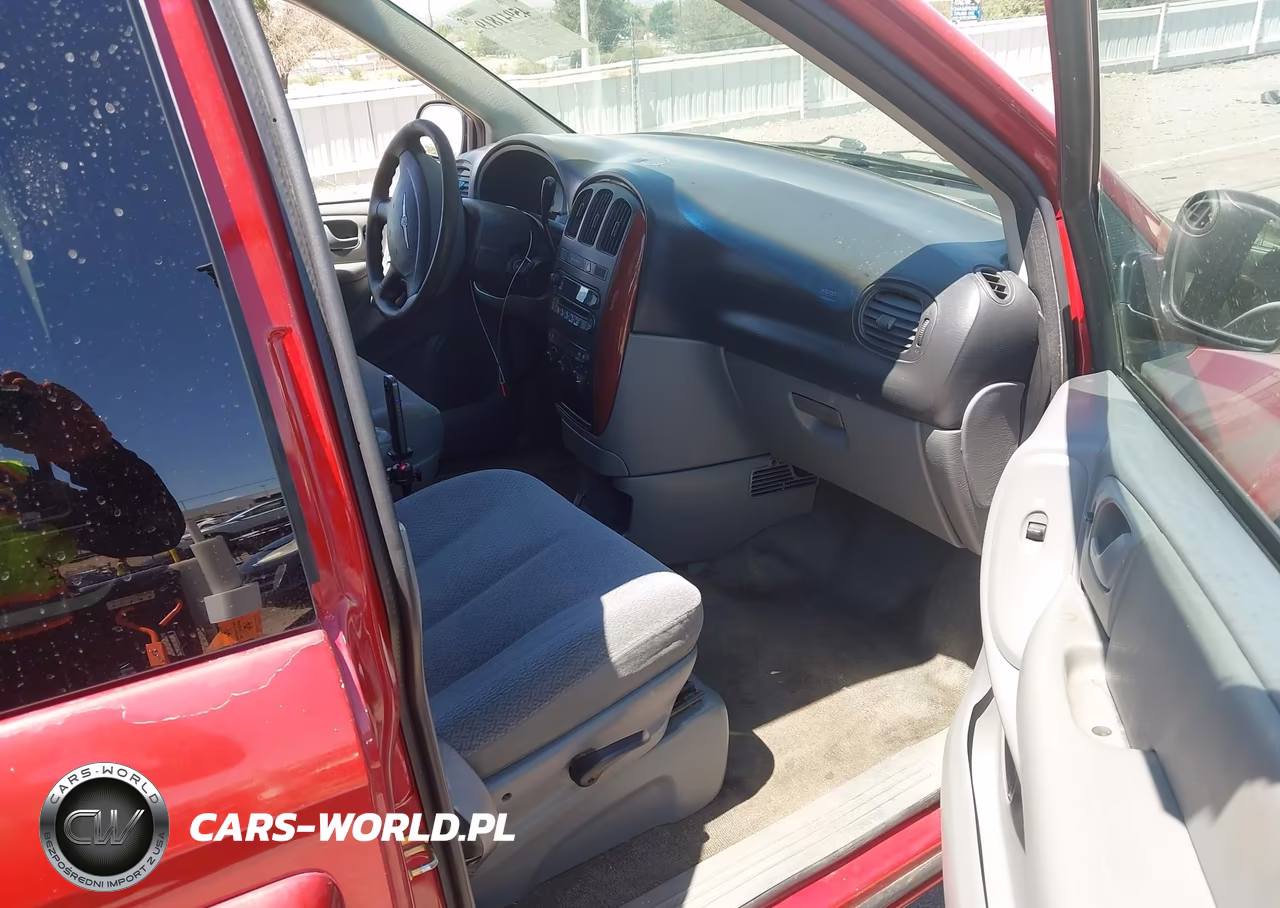 2006 Chrysler Town & Country VIN:1A4GP45R96B627439 - 5