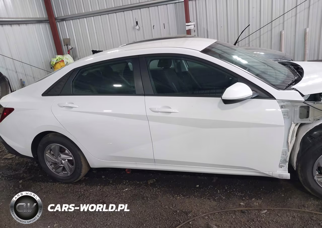 2026 Hyundai Elantra Se VIN:KMHLL4DG9TU217770 - 13