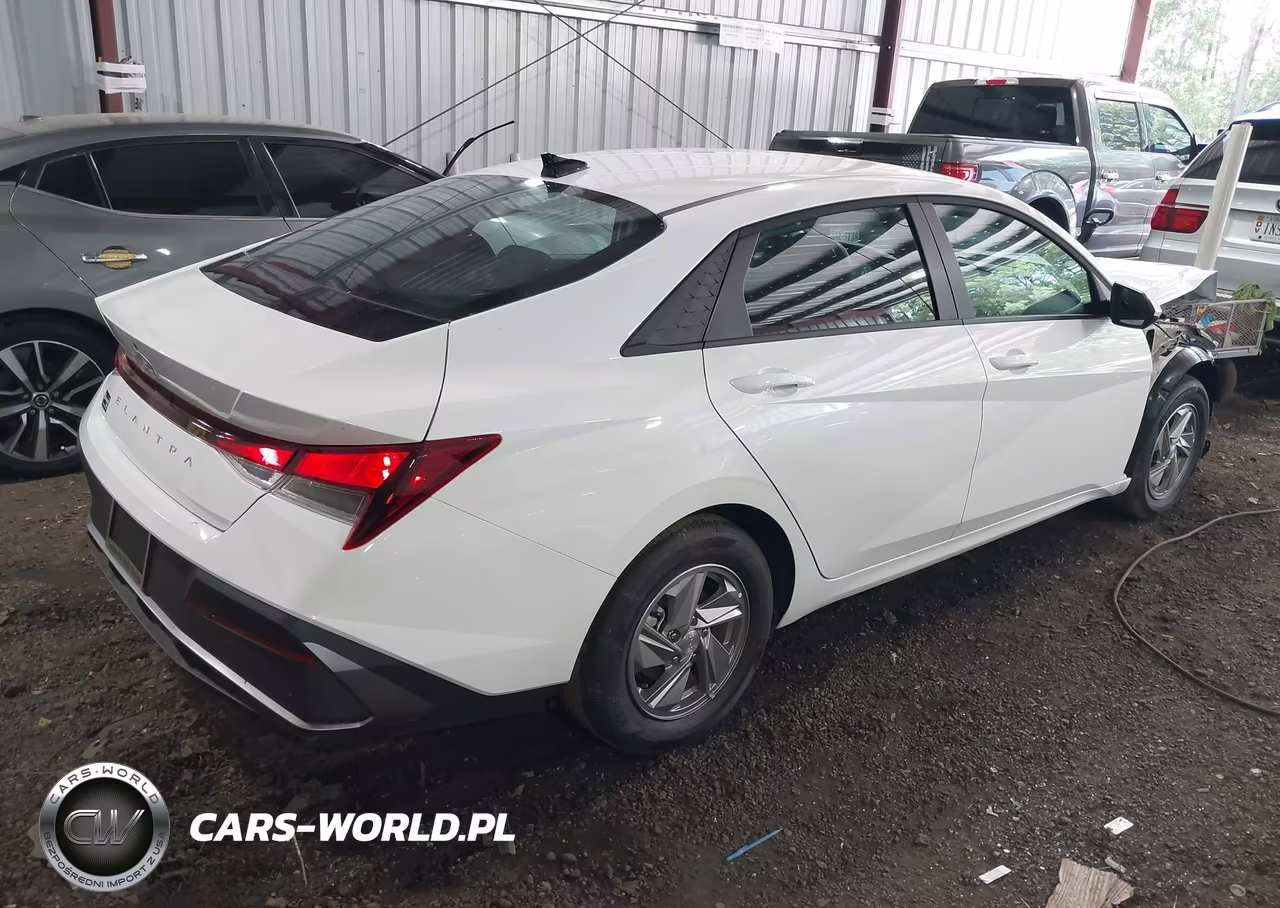 2026 Hyundai Elantra Se VIN:KMHLL4DG9TU217770 - 4