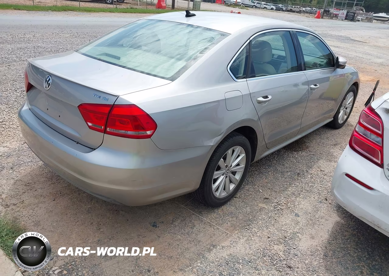 2012 Volkswagen Passat 2.0L Tdi Se VIN:1VWBN7A3XCC074263 - 4