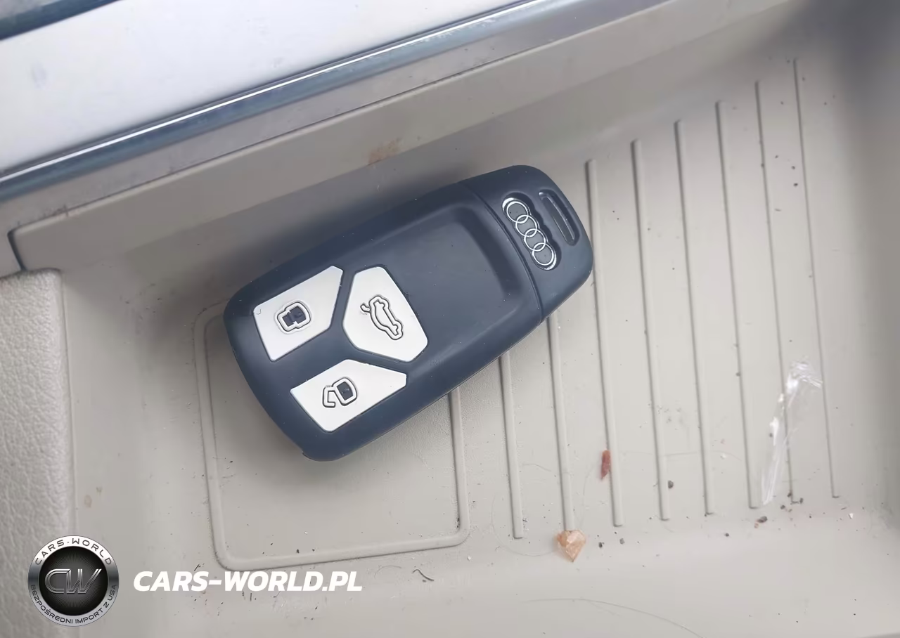 2017 Audi Q7 3.0T Premium VIN:WA1VAAF7XHD041389 - 11