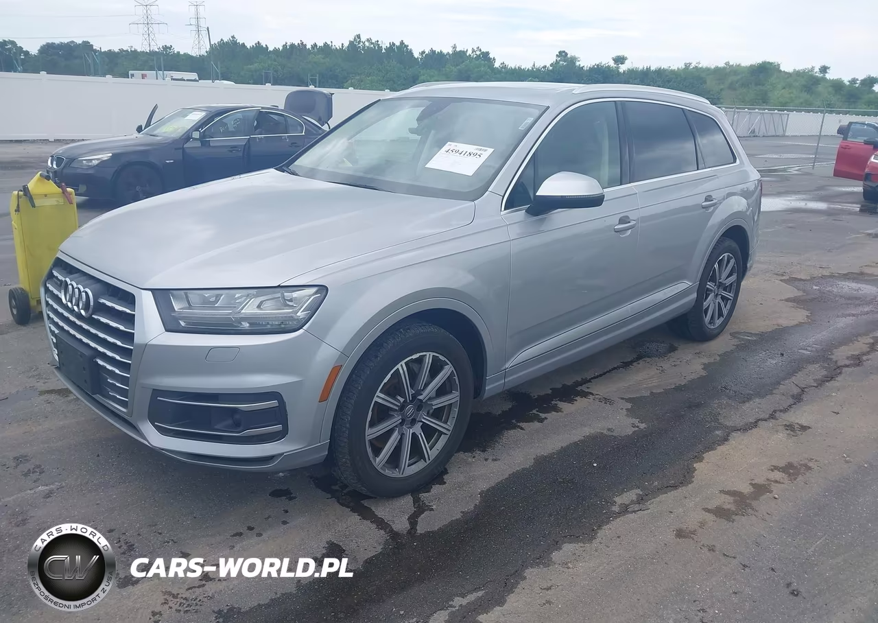 2017 Audi Q7 3.0T Premium VIN:WA1VAAF7XHD041389 - 2