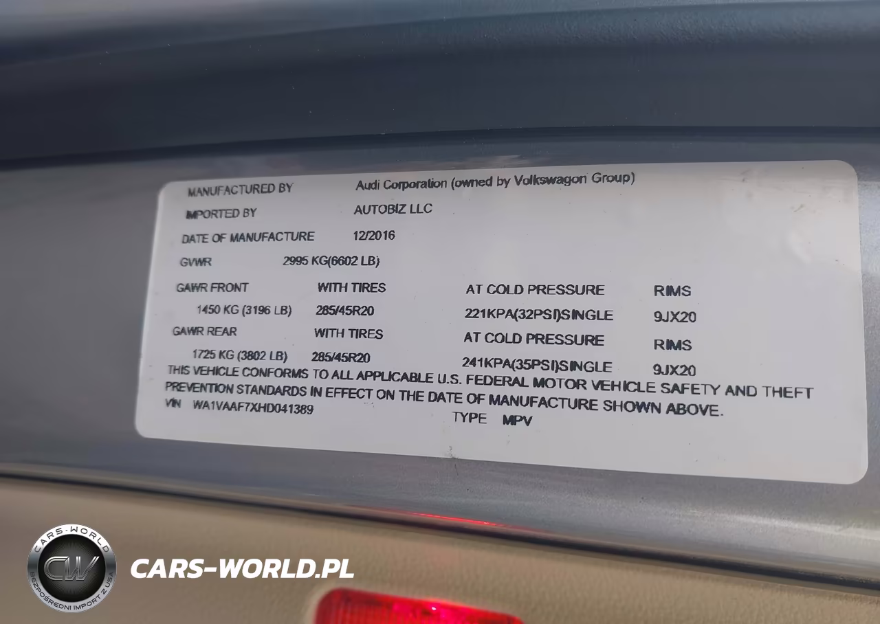 2017 Audi Q7 3.0T Premium VIN:WA1VAAF7XHD041389 - 9