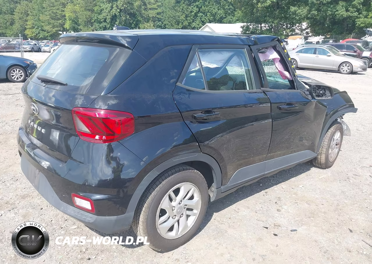 2023 Hyundai Venue Se VIN:KMHRB8A39PU220678 - 4