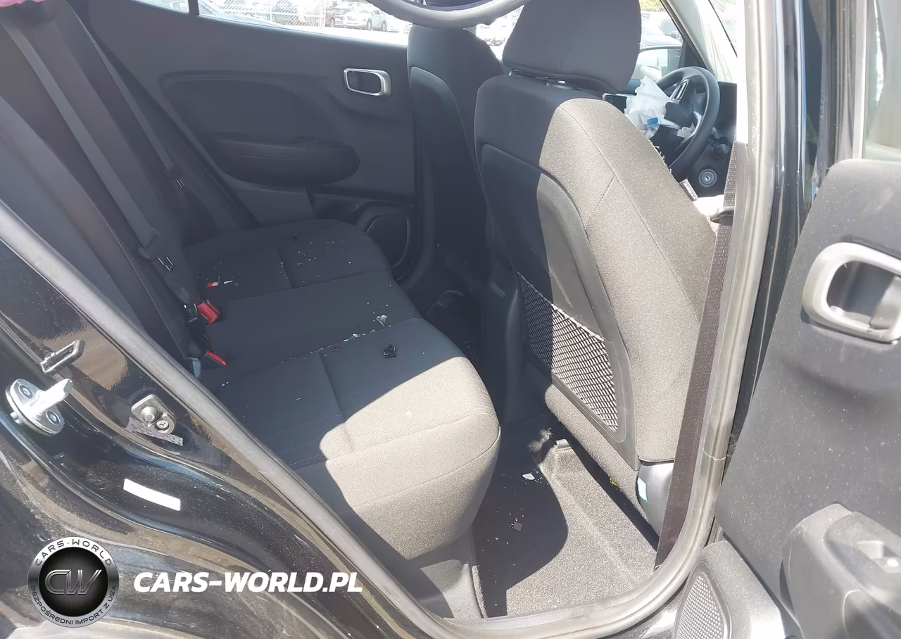 2023 Hyundai Venue Se VIN:KMHRB8A39PU220678 - 8