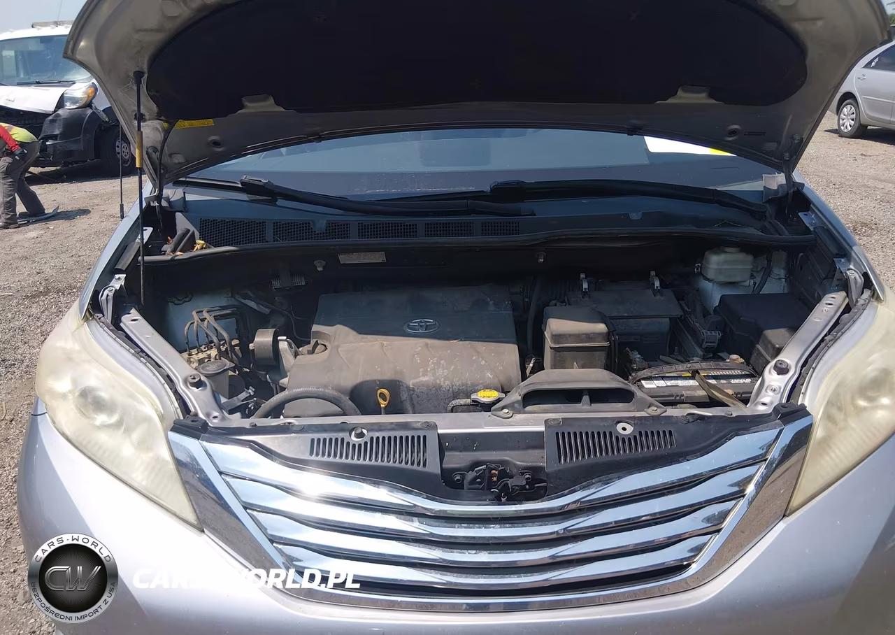 2012 Toyota Sienna Le V6 8 Passenger VIN:5TDKK3DC8CS202434 - 10