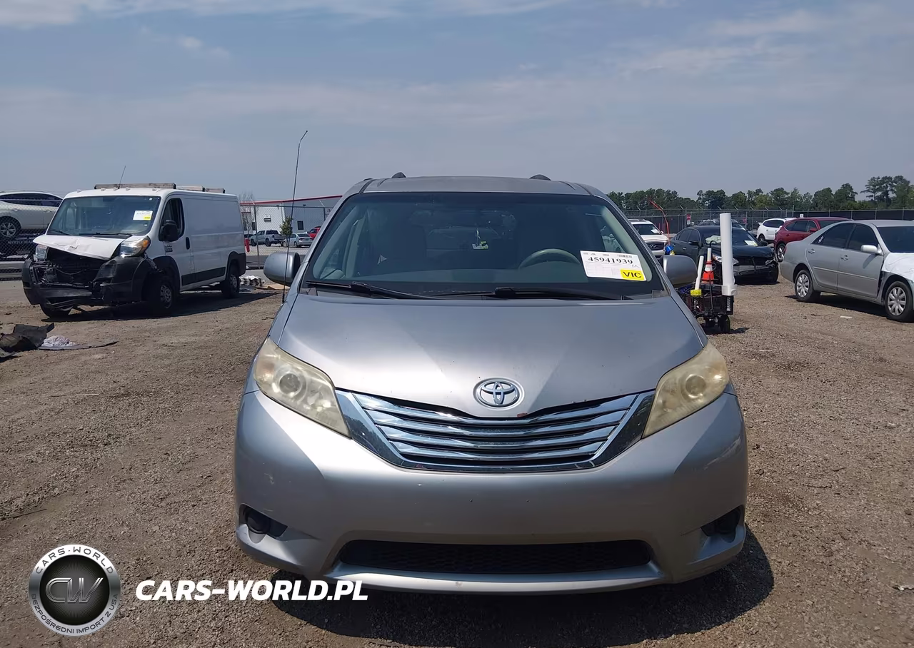 2012 Toyota Sienna Le V6 8 Passenger VIN:5TDKK3DC8CS202434 - 13