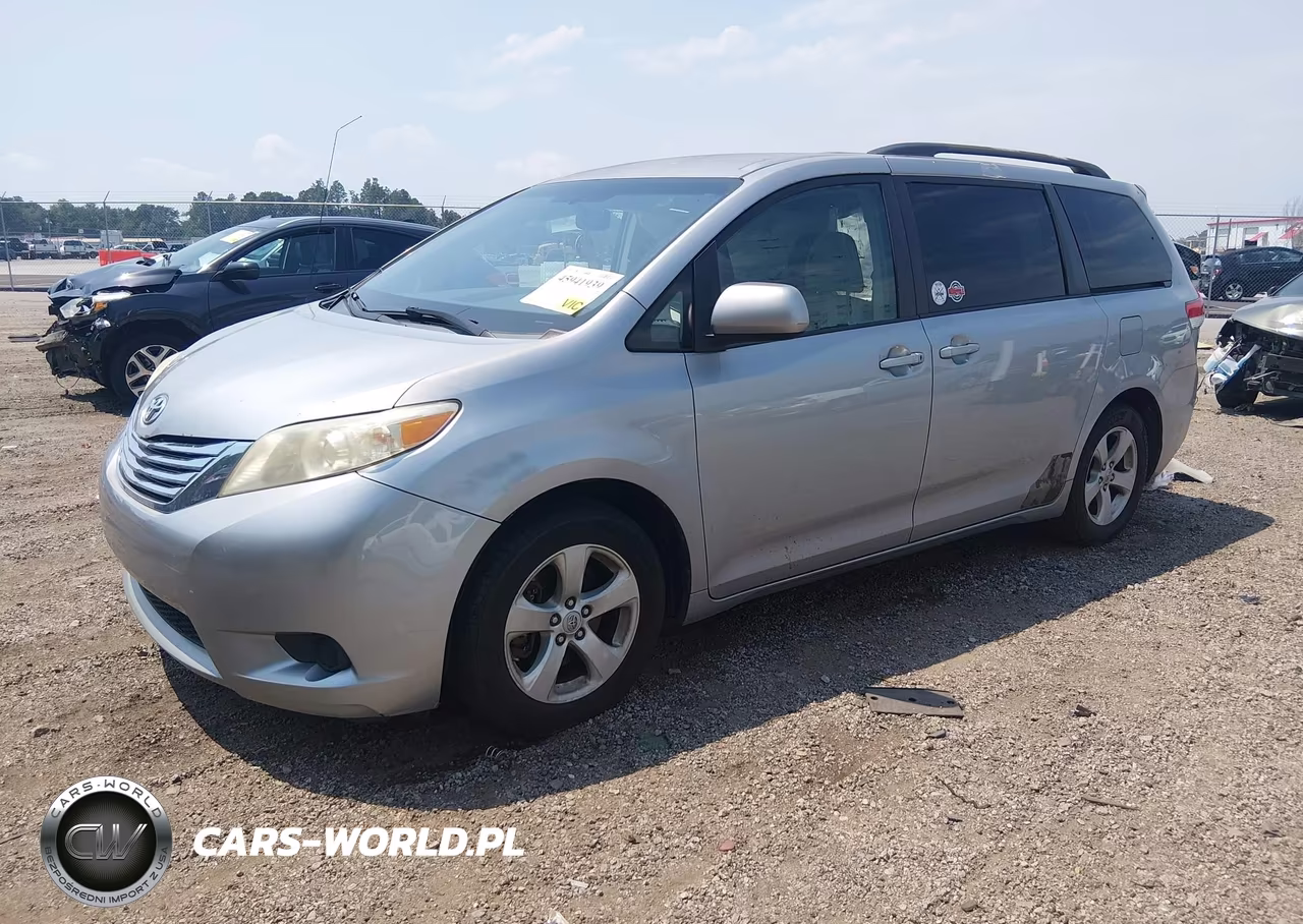 2012 Toyota Sienna Le V6 8 Passenger VIN:5TDKK3DC8CS202434 - 2