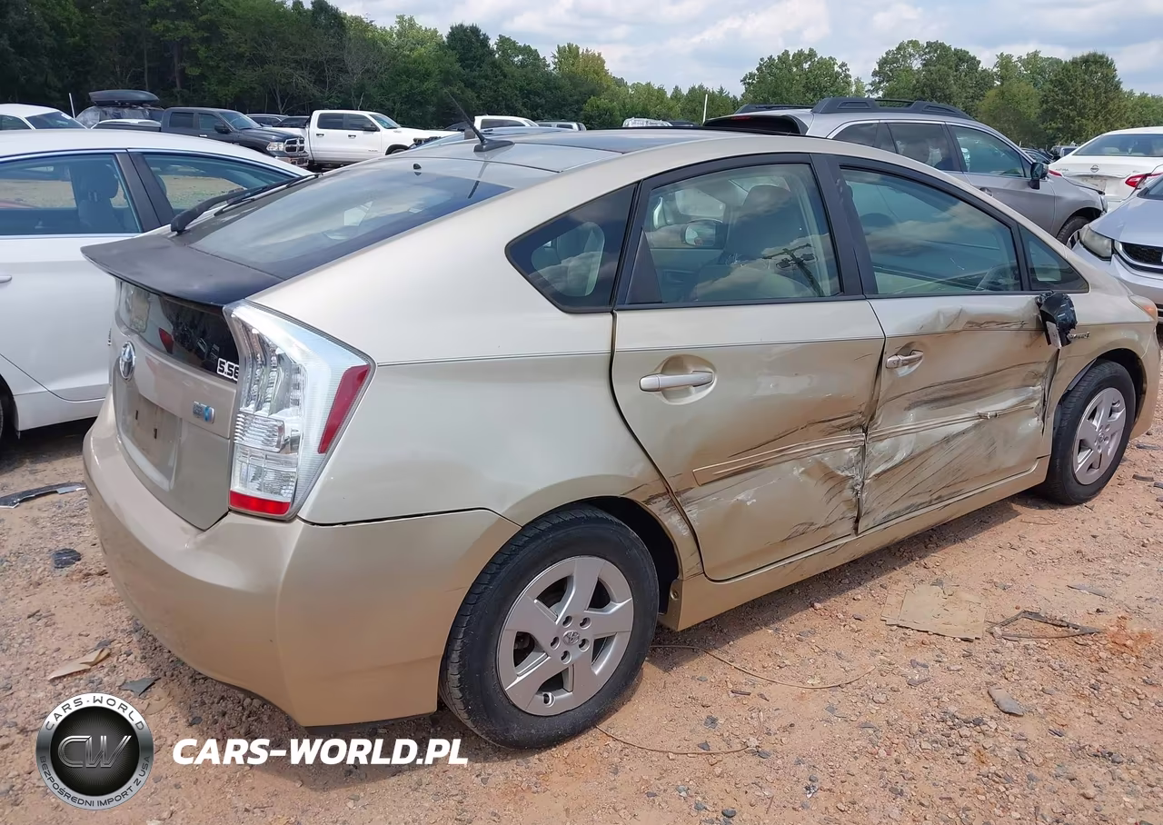 2010 Toyota Prius Iii VIN:JTDKN3DU8A0150366 - 4
