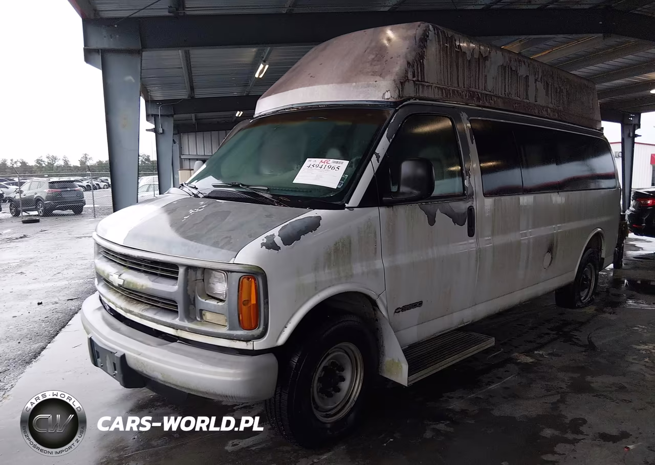 2002 Chevrolet Express Van VIN:1GAHG39R821123858 - 2