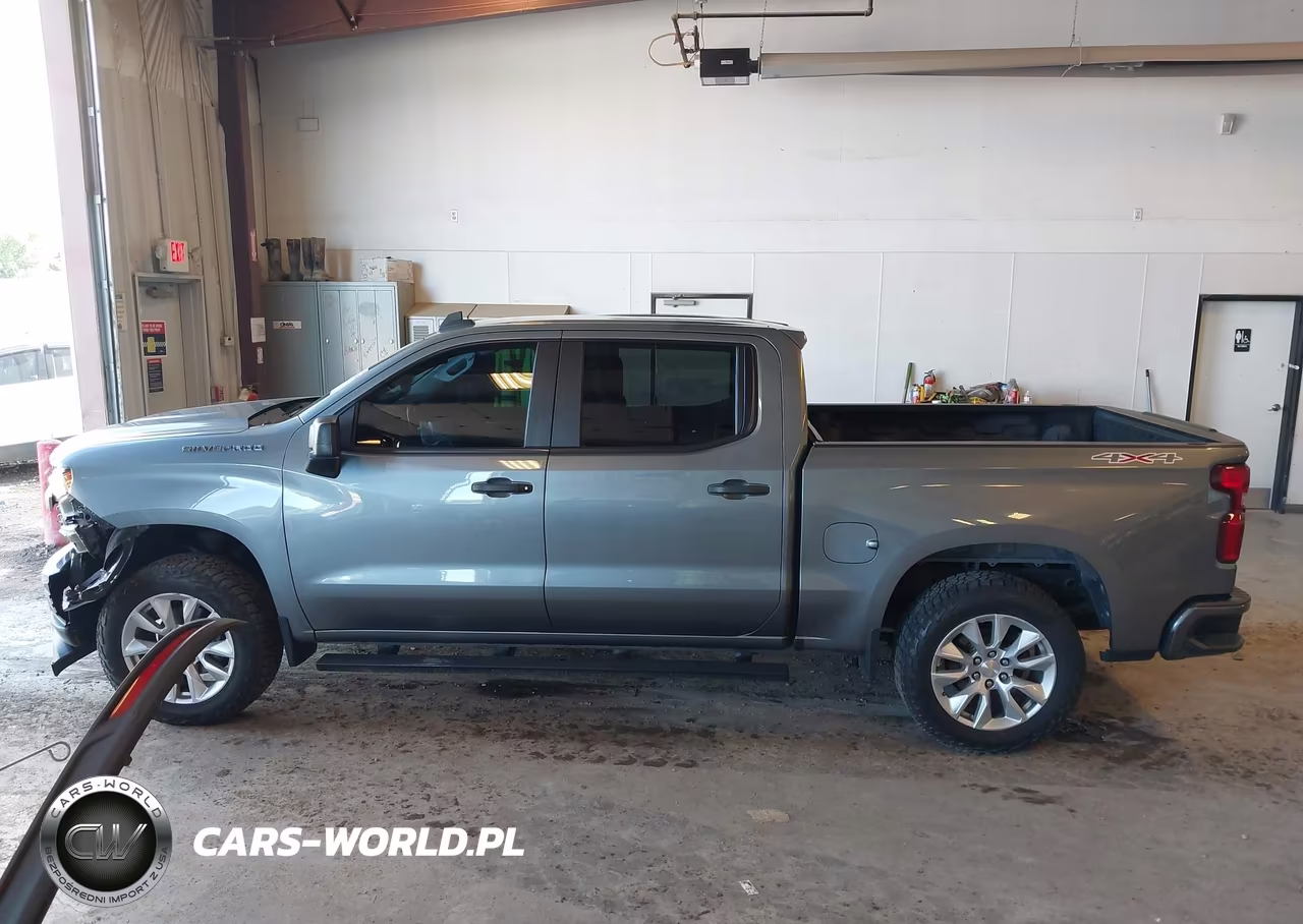 2021 Chevrolet Silverado 1500 4Wd Short Bed Custom VIN:3GCPYBEK1MG330518 - 14