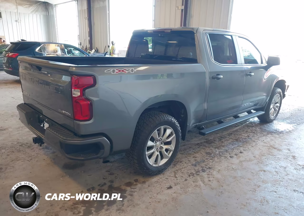 2021 Chevrolet Silverado 1500 4Wd Short Bed Custom VIN:3GCPYBEK1MG330518 - 4