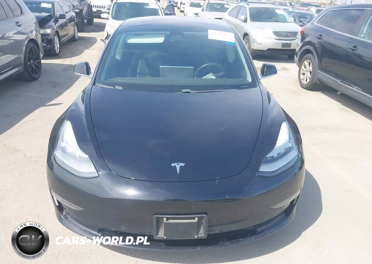 2018 Tesla Model 3 Long Range-Mid Range VIN:5YJ3E1EA1JF075850 - 11