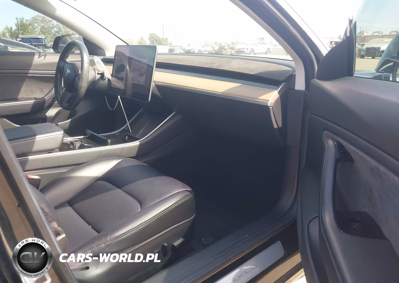 2018 Tesla Model 3 Long Range-Mid Range VIN:5YJ3E1EA1JF075850 - 5
