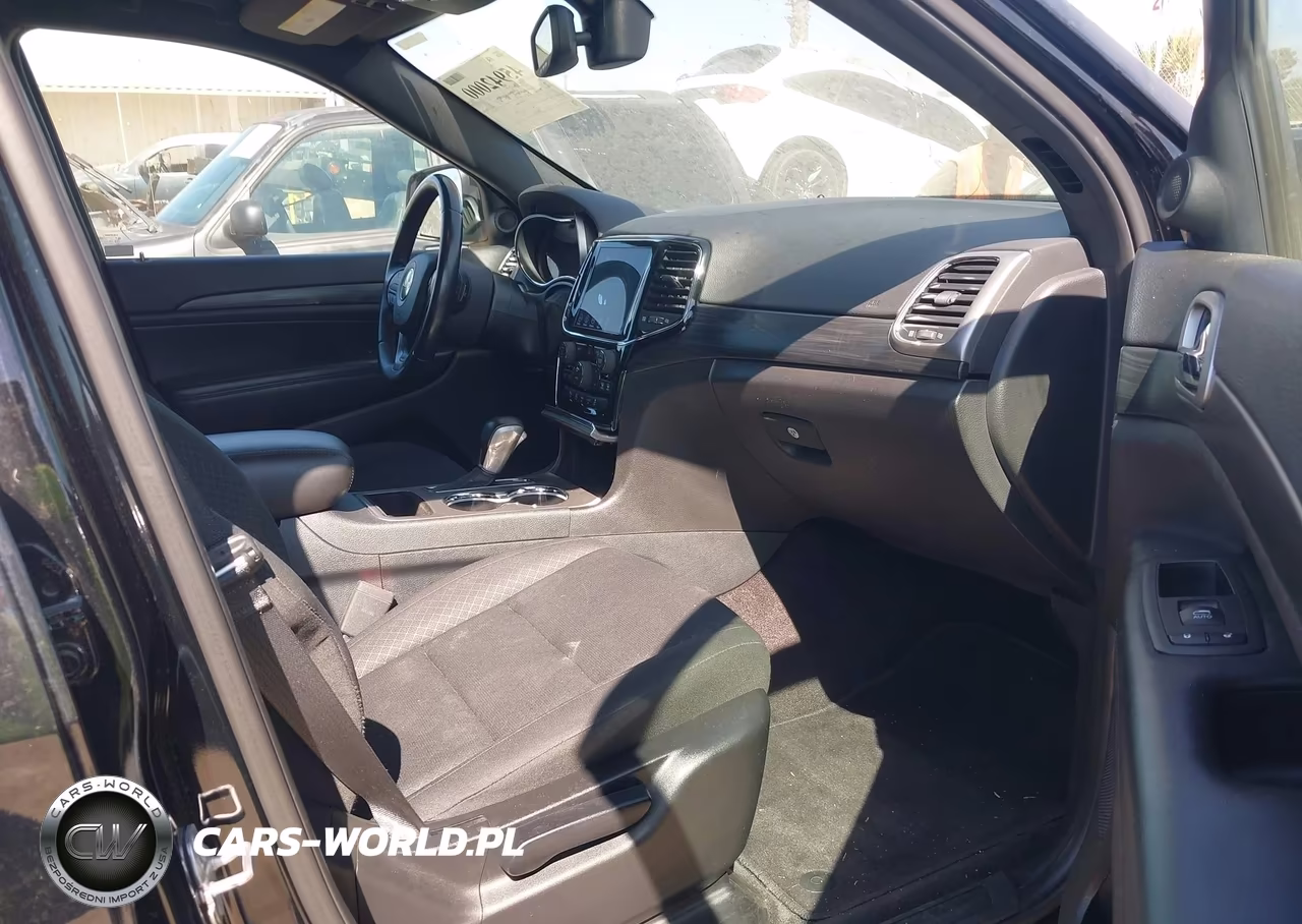 2019 Jeep Grand Cherokee Laredo E 4X2 VIN:1C4RJEAG3KC615169 - 5