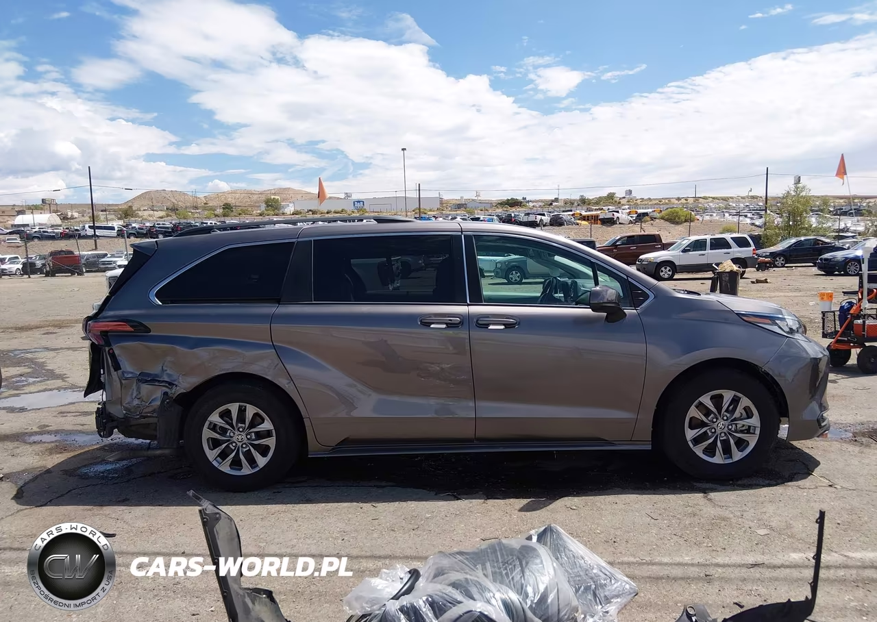 2021 Toyota Sienna Le VIN:5TDKRKEC7MS011111 - 14