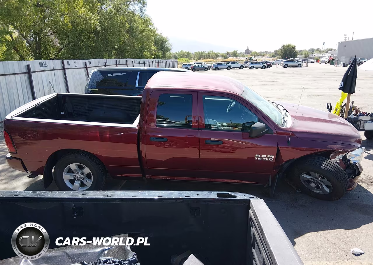 2018 Ram 1500 Express 4X4 6'4 Box VIN:1C6RR7FG5JS269974 - 13