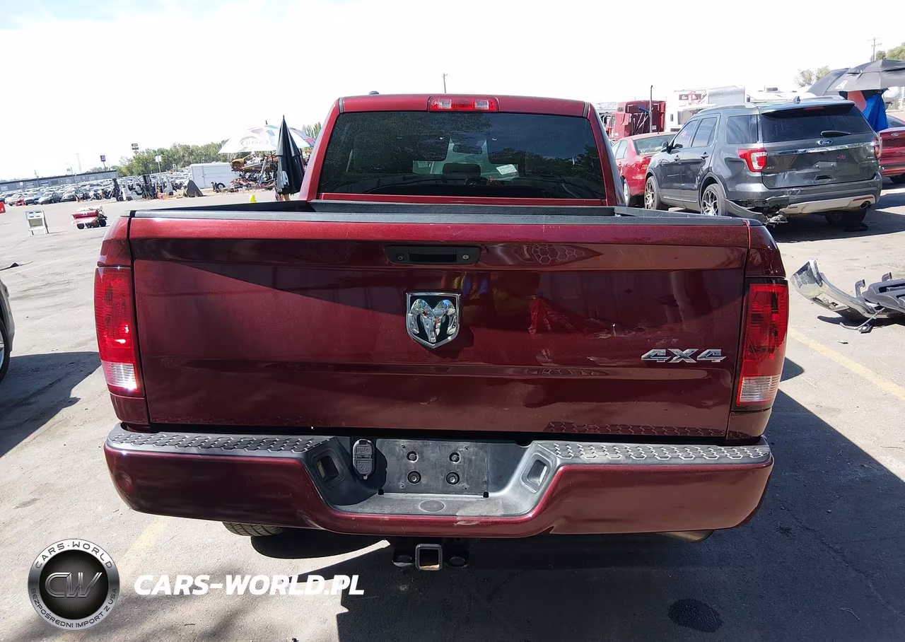 2018 Ram 1500 Express 4X4 6'4 Box VIN:1C6RR7FG5JS269974 - 16