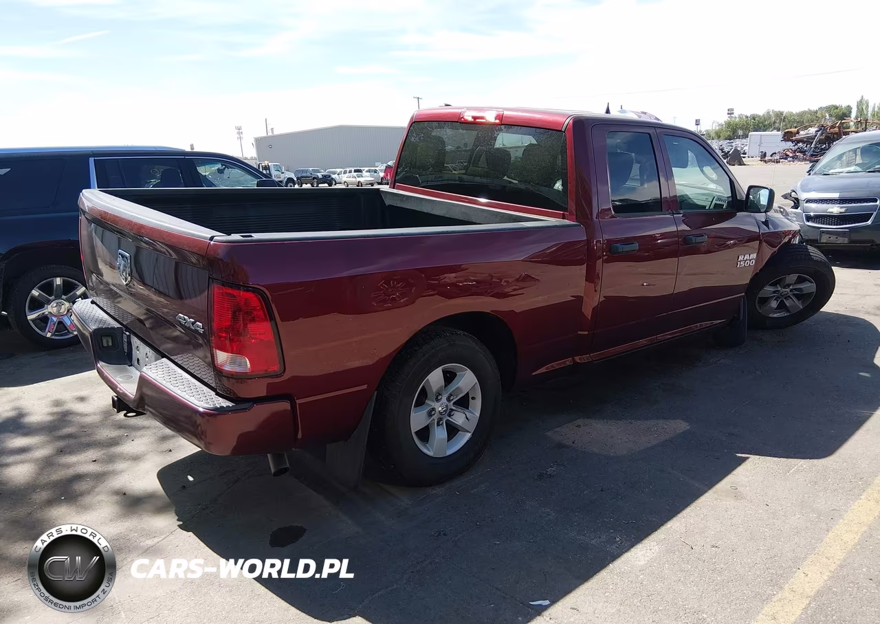 2018 Ram 1500 Express 4X4 6'4 Box VIN:1C6RR7FG5JS269974 - 4