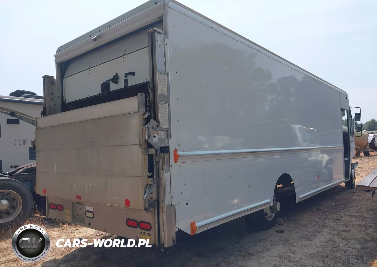 2016 Ford F-59 Commercial Stripped VIN:1F66F5KY6G0A03846 - 4