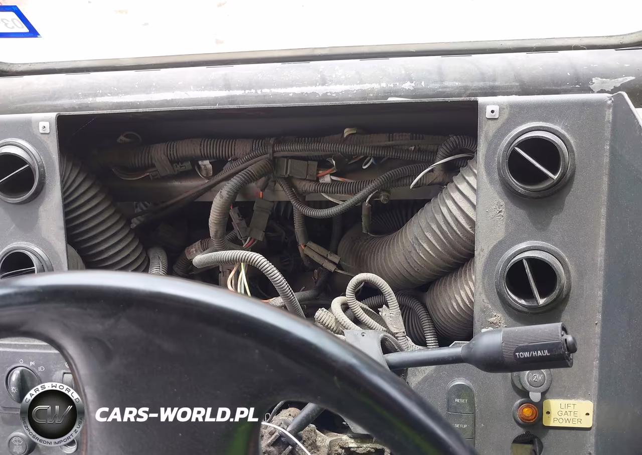 2016 Ford F-59 Commercial Stripped VIN:1F66F5KY6G0A03846 - 5