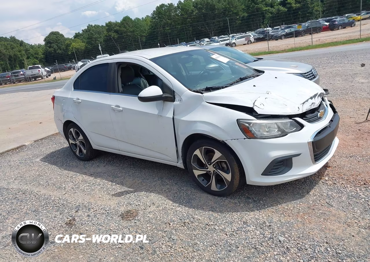 2017 Chevrolet Sonic Premier Auto – zdjęcie 1 z 11