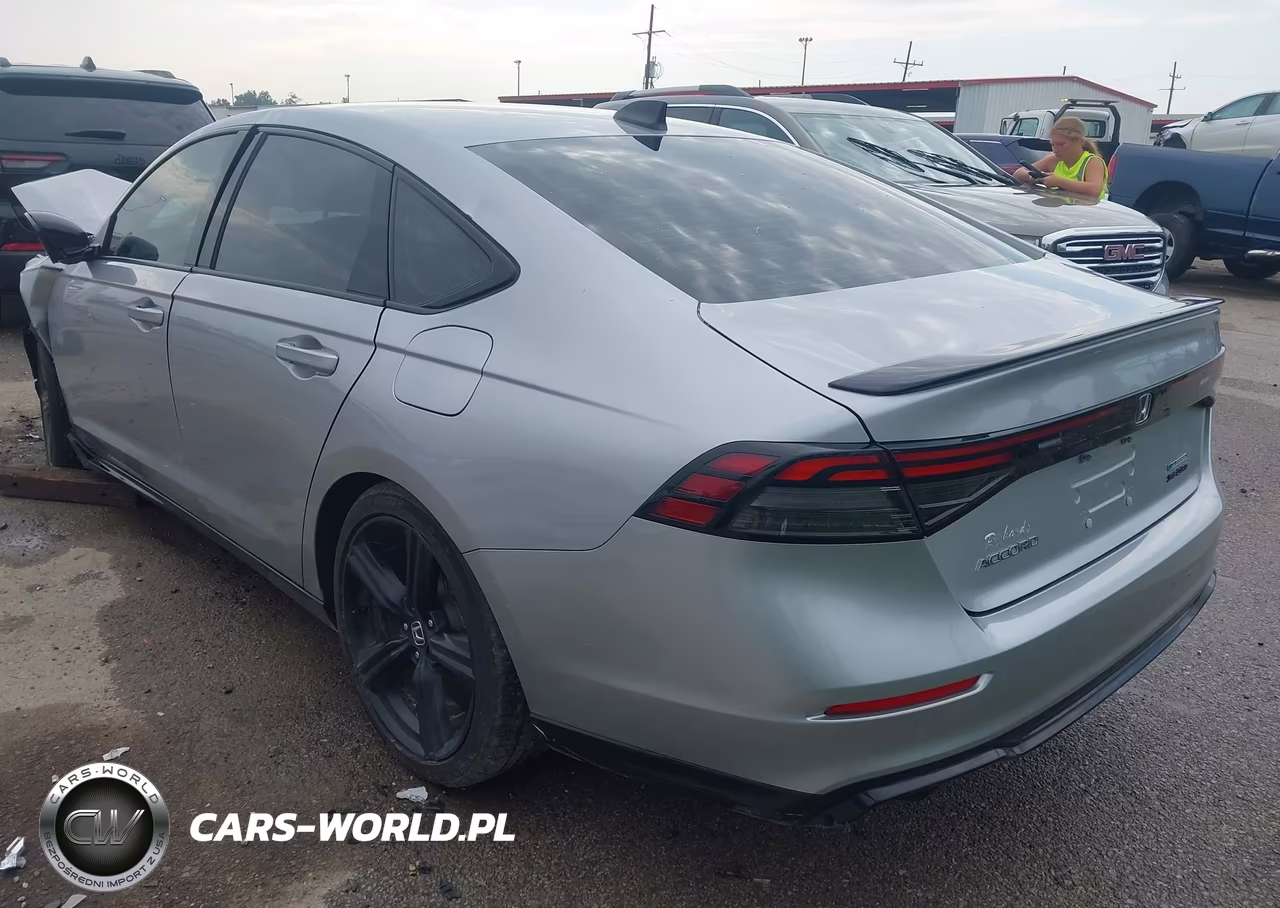 2023 Honda Accord Hybrid Sport-L VIN:1HGCY2F72PA024635 - 3