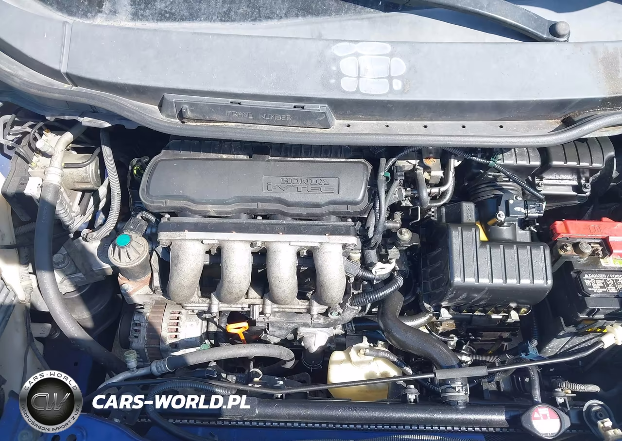 2013 Honda Fit VIN:JHMGE8H30DC057475 - 10
