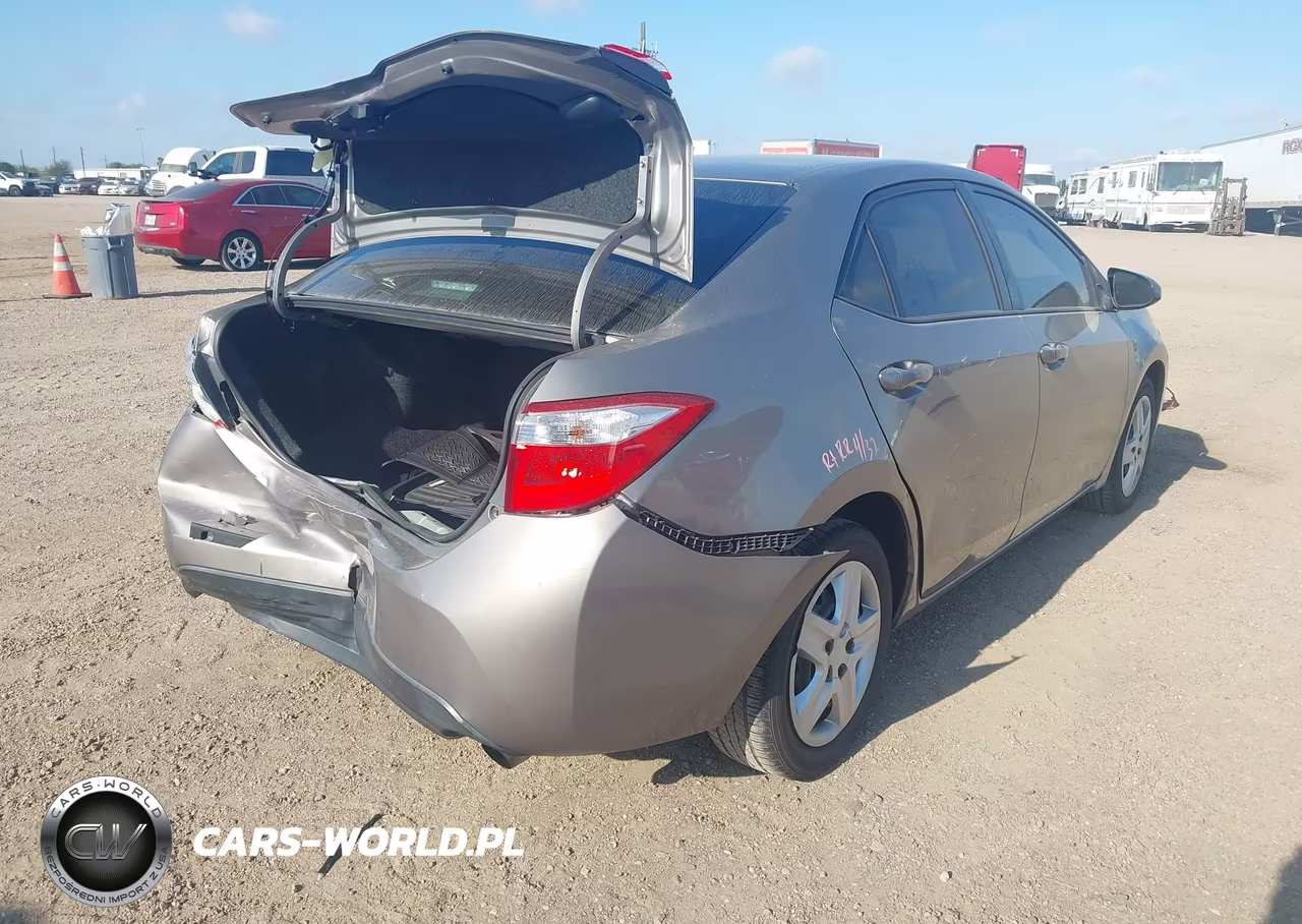 2015 Toyota Corolla Le VIN:2T1BURHE6FC370272 - 4