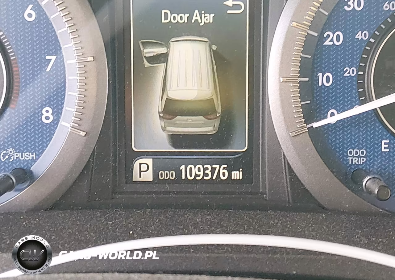2018 Toyota Sienna Le 8 Passenger VIN:5TDKZ3DC8JS905010 - 15
