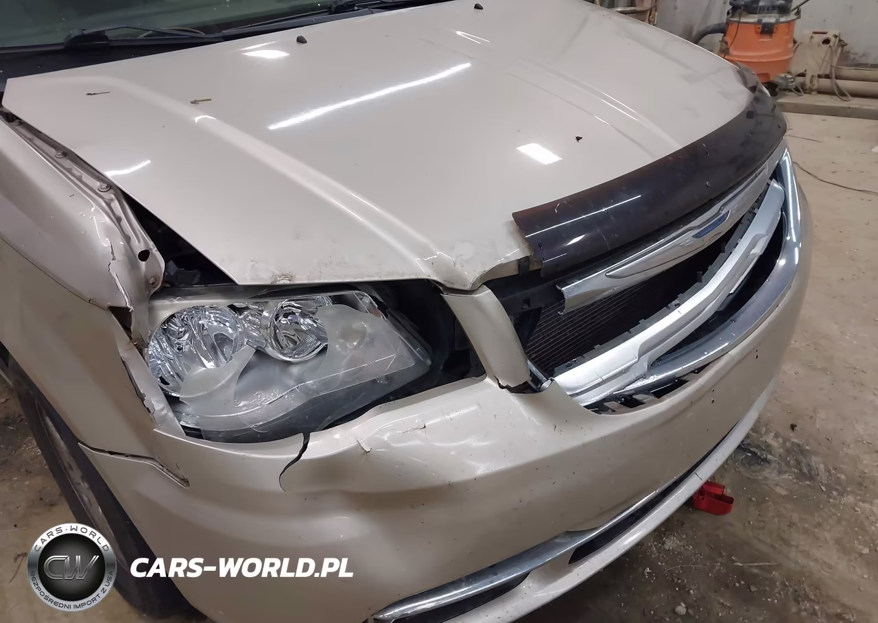2012 Chrysler Town & Country Touring VIN:2C4RC1BG3CR400806 - 12