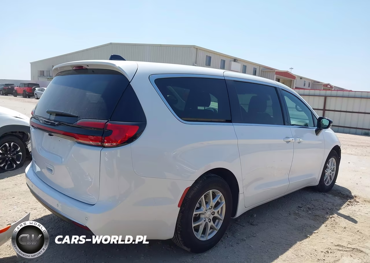 2027 Chrysler Pacifica VIN:2C4RC1BG3VR562311 - 4